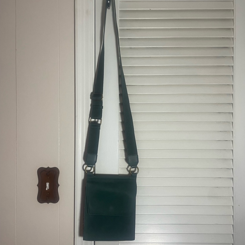 Elegant Deep Green Crossbody Bag